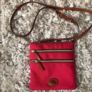 Small Dooney & Bourke crossbody bag